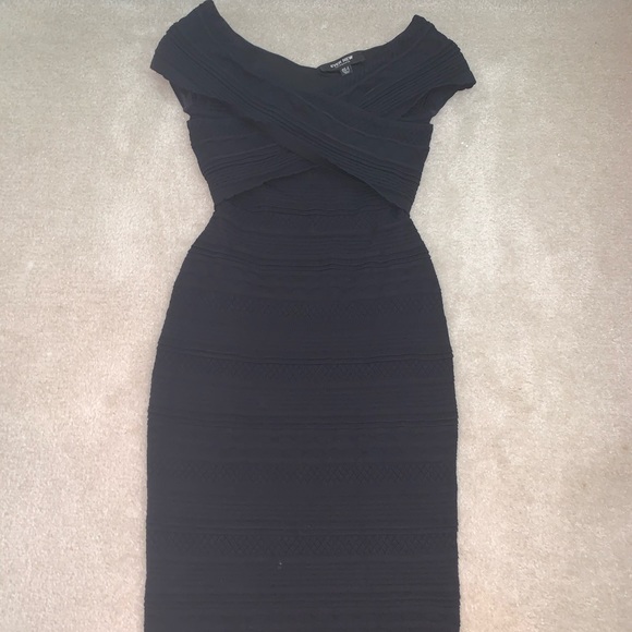 Evernew Black Dress - Picture 2 of 3